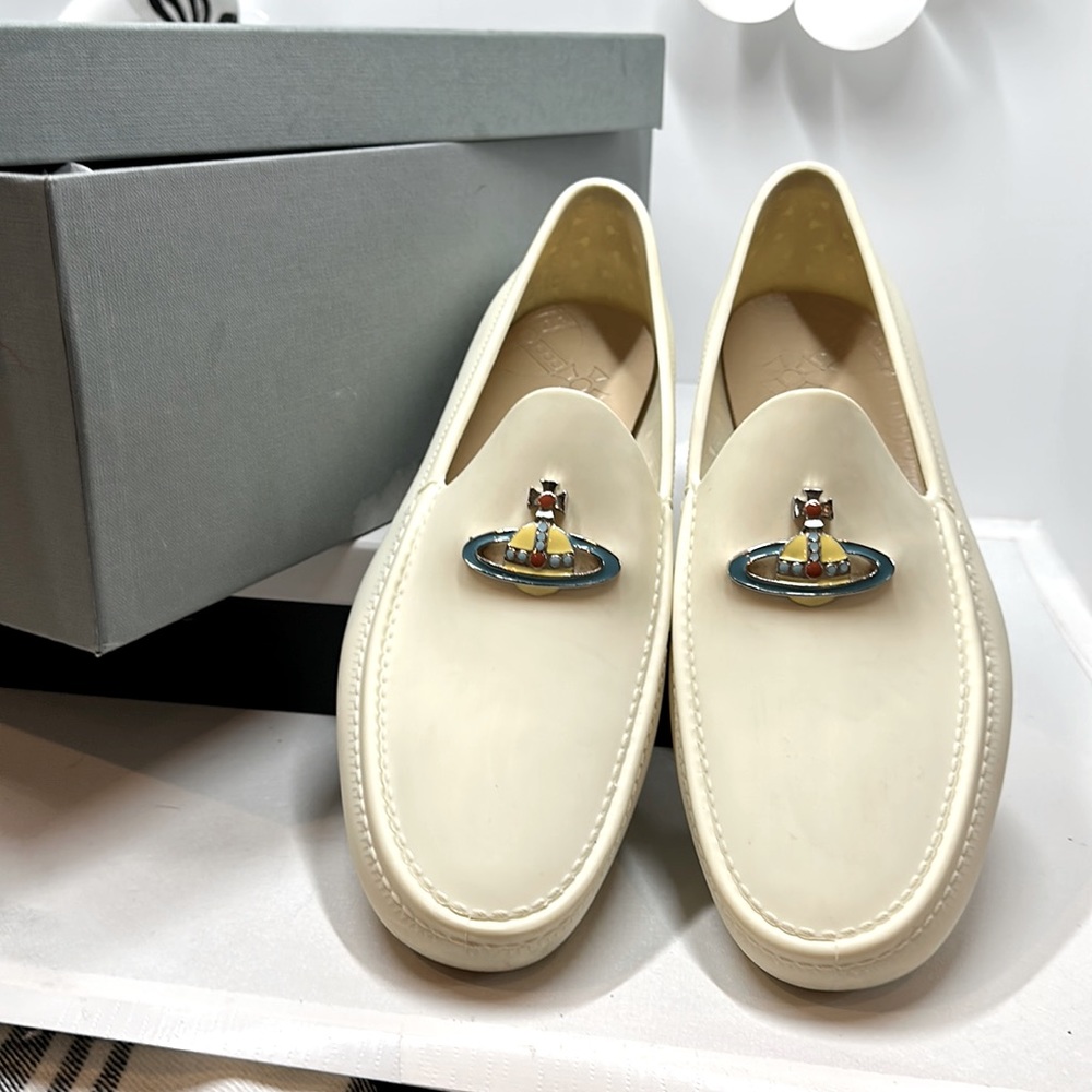 ICONIC!!!  Vivienne Westwood Orb Enamelled Moccasins in White!   RARE RARE RARE